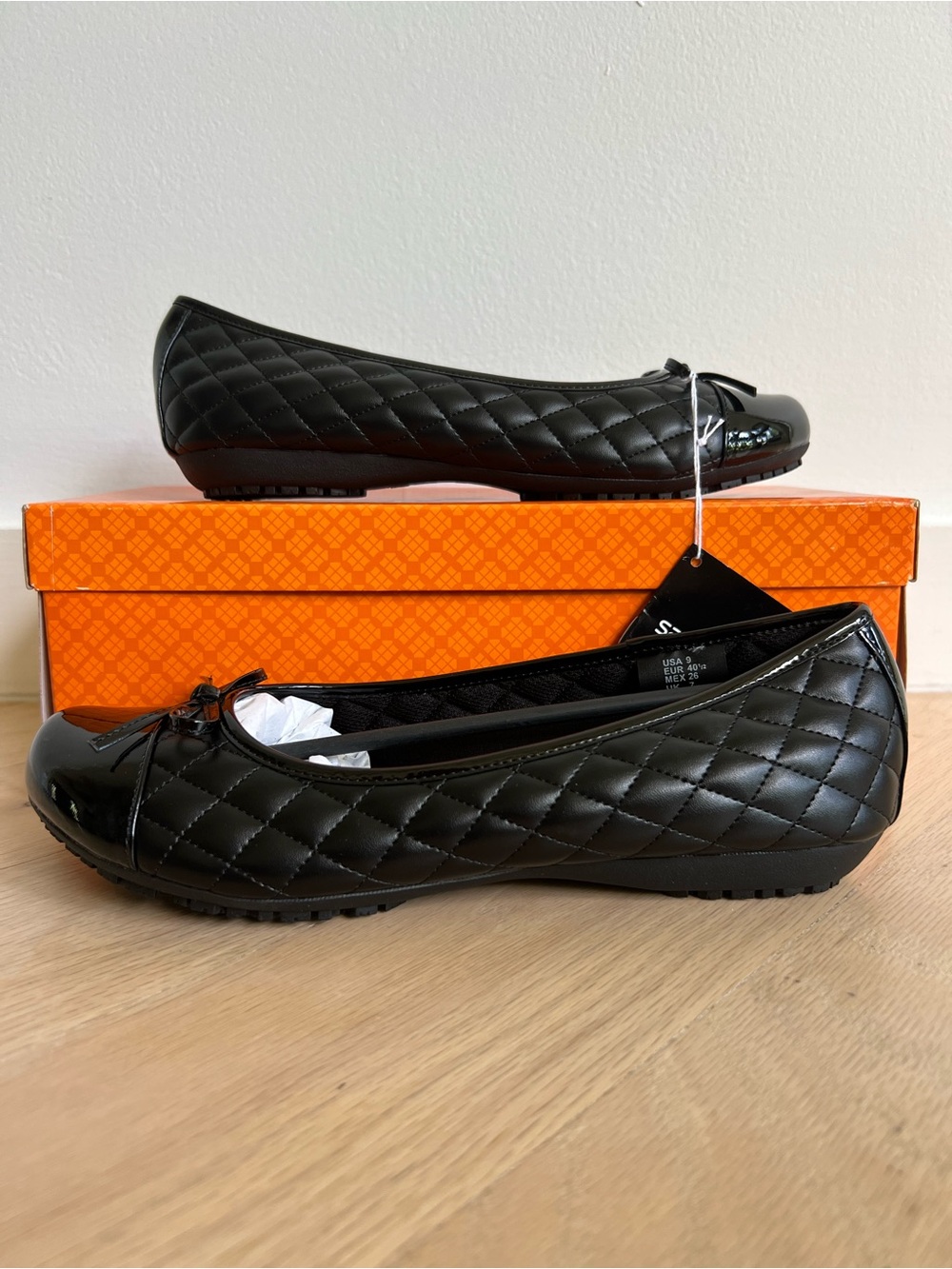 SafeTStep Sasha Black Slip Resistant Ballet Flats Women’s Size 9 Quilted Comfort